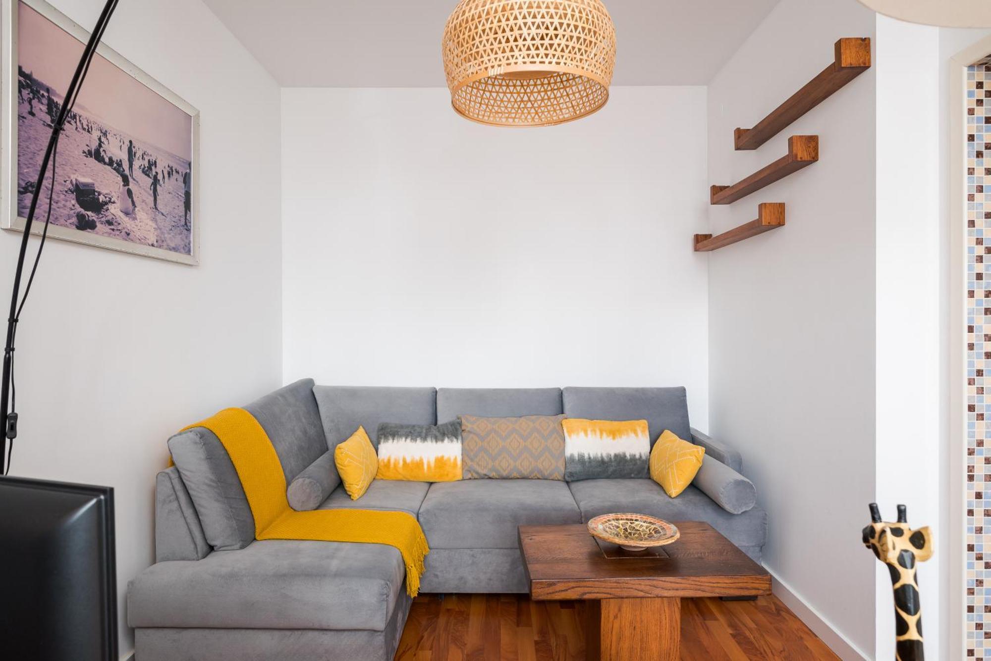 Metro Wilanowska 2-bedroom Apartament *